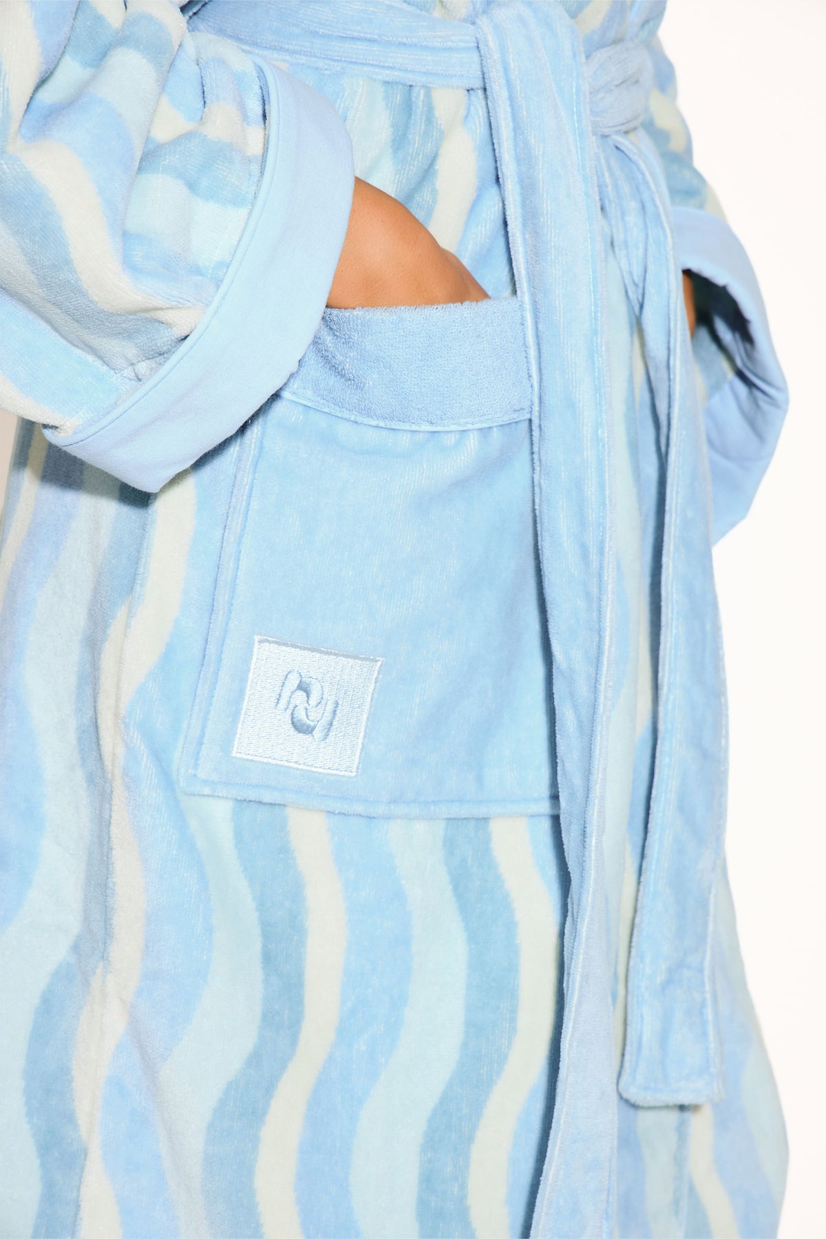 the homebody robe